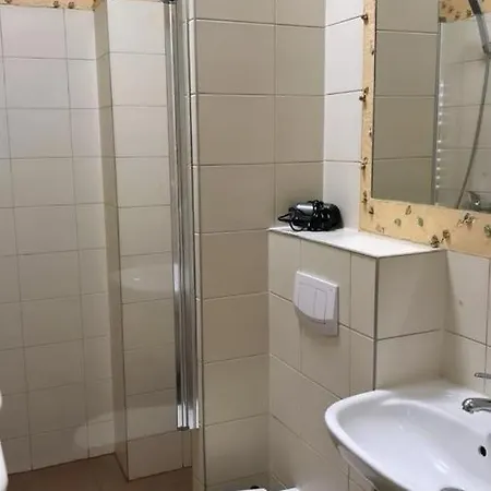 Ventana 2 Free Parking Sniadanie W Cenie 503 18 18 11 Gasthuis Poznań