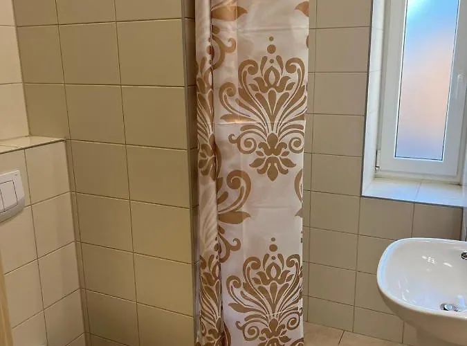 Ventana 2 Free Parking Sniadanie W Cenie 503 18 18 11 Pensjonat Poznań